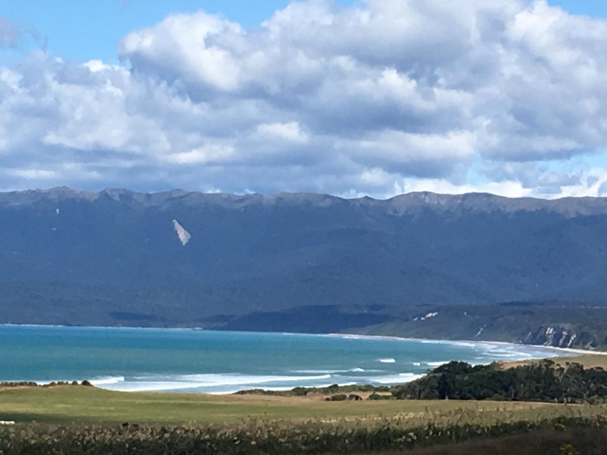 The Cliffs Seaside Lodge Tuatapere Eksteriør bilde