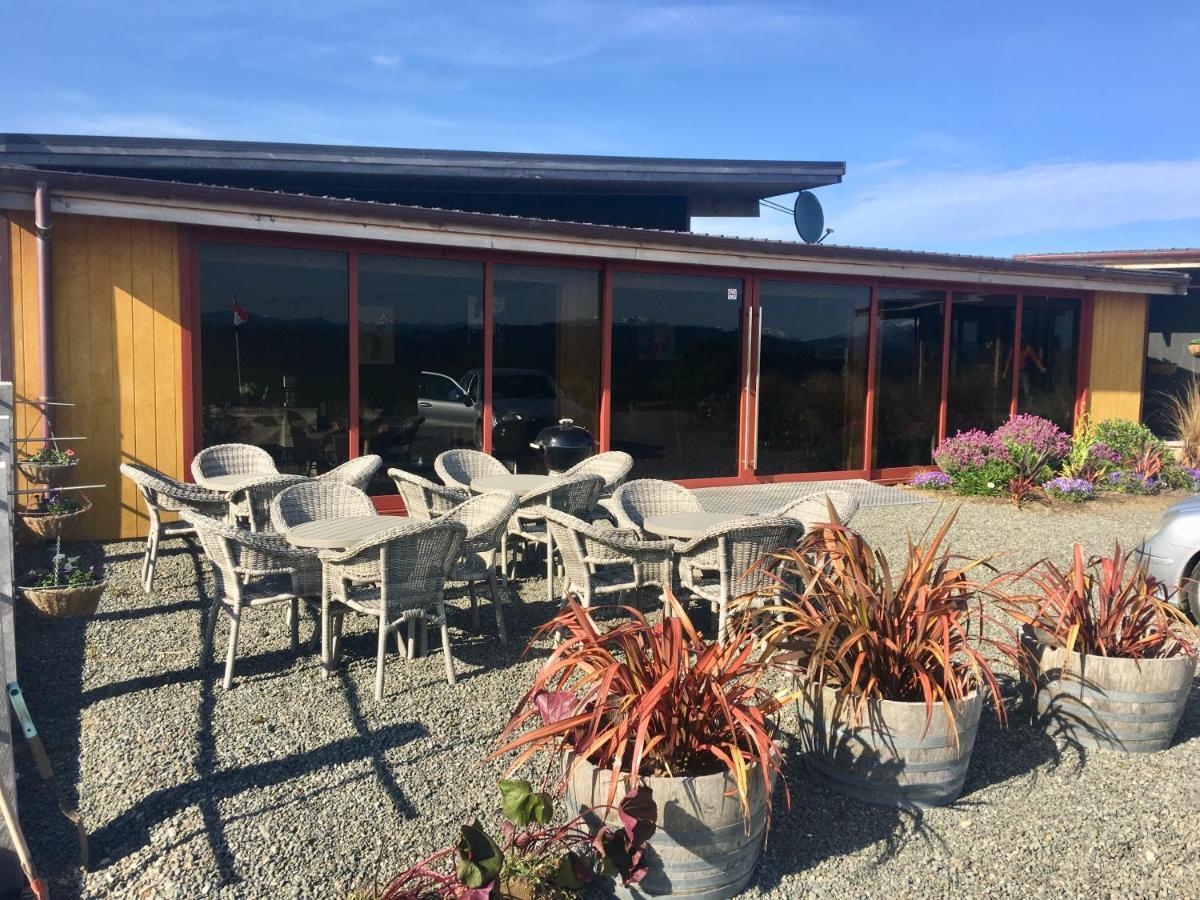 The Cliffs Seaside Lodge Tuatapere Eksteriør bilde