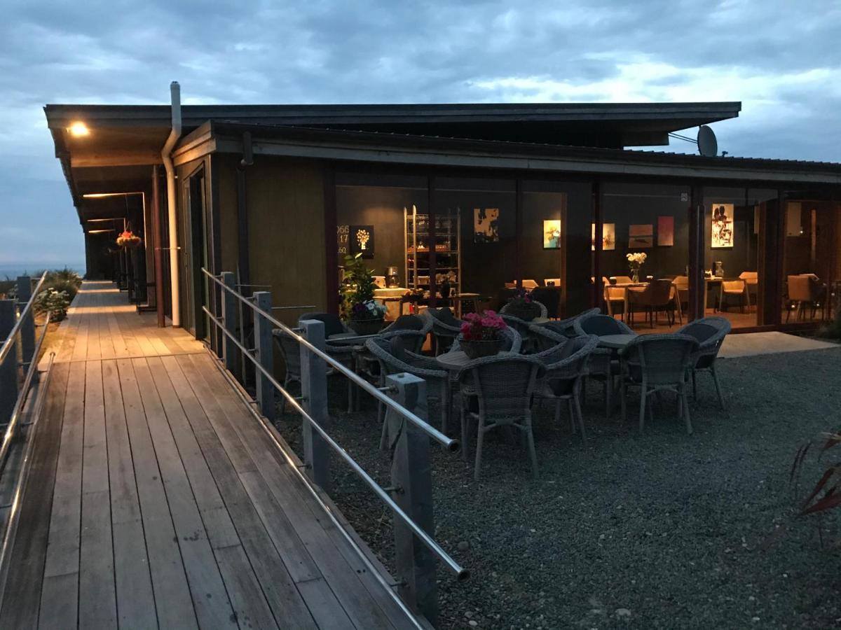 The Cliffs Seaside Lodge Tuatapere Eksteriør bilde