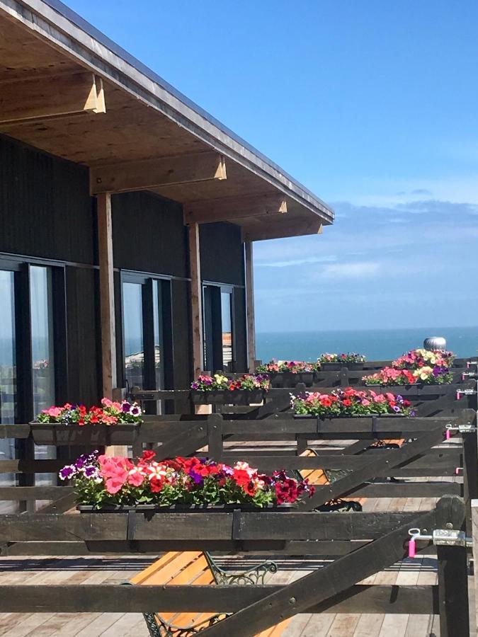 The Cliffs Seaside Lodge Tuatapere Eksteriør bilde